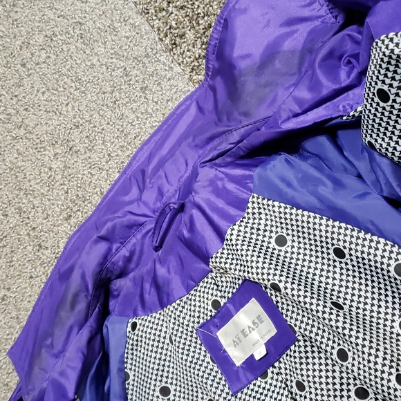 AT EASE Vintage/ Retro Button Up Belted Rain Trench Coat Size 9 - Picture 14 of 16